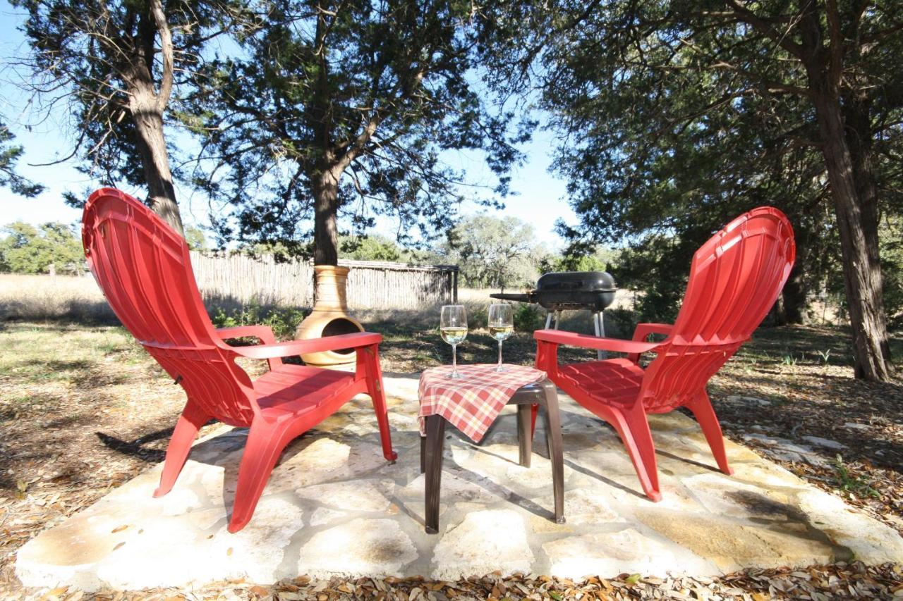 Cabins At Flite Acres - Texas Sage ウィンバリー エクステリア 写真